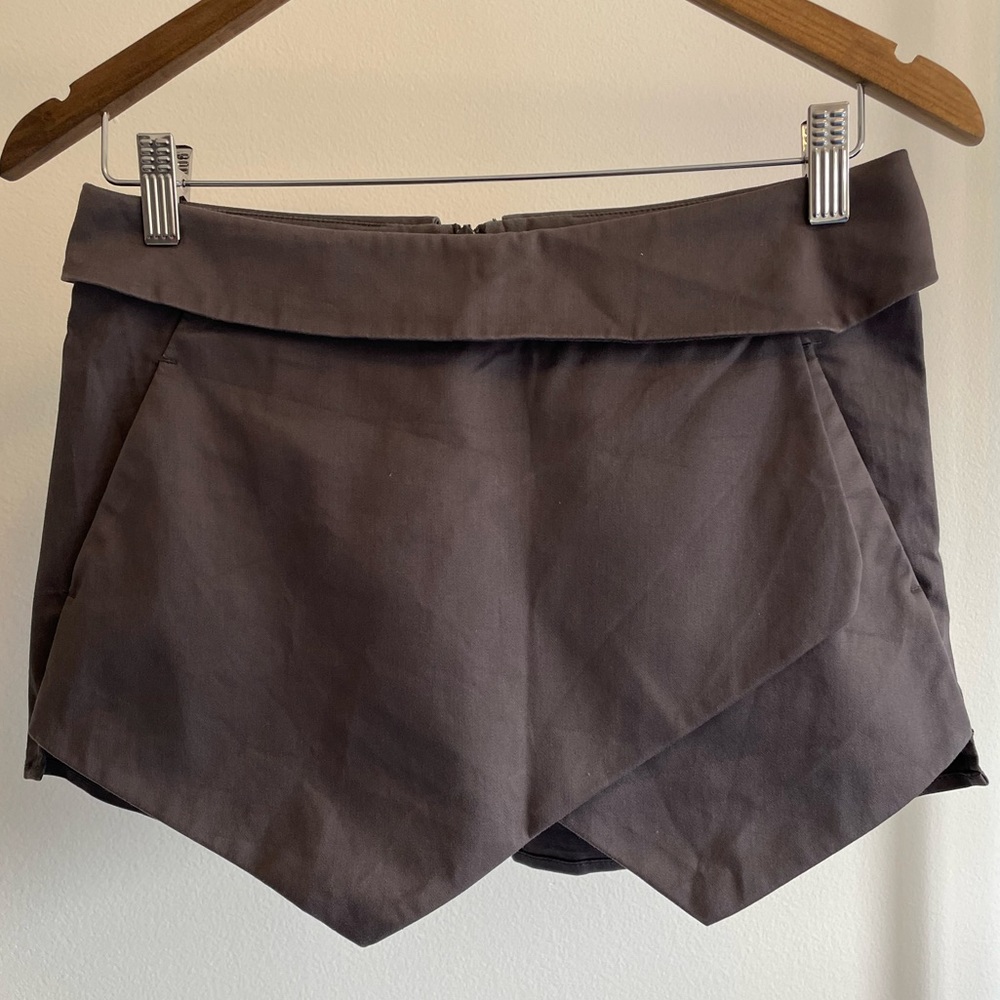 Talula Berklee skort